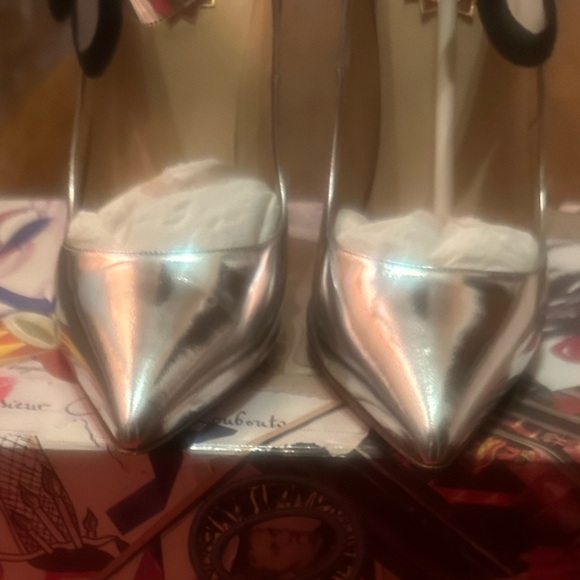 LIKE NEW Christian Louboutin Pensee 20th Anniversary 120 Silver Metallic Pumps - Picture 14 of 16